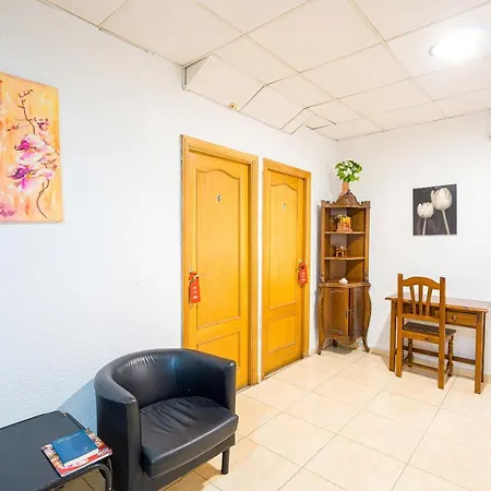 Hostel Ayuntamiento Alicante