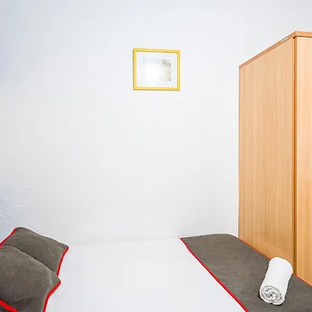 Hostel Ayuntamiento *