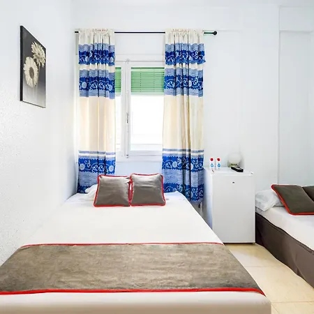 Ayuntamiento Hostel Alicante