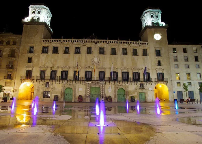 Ayuntamiento بيت شباب *