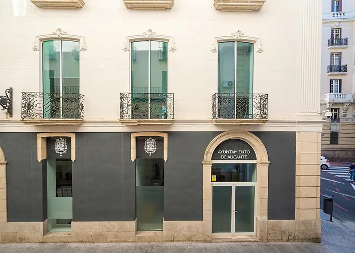 Ayuntamiento * لقنت