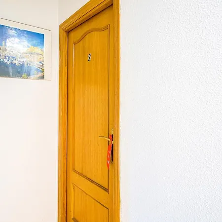 Ayuntamiento Hostel *