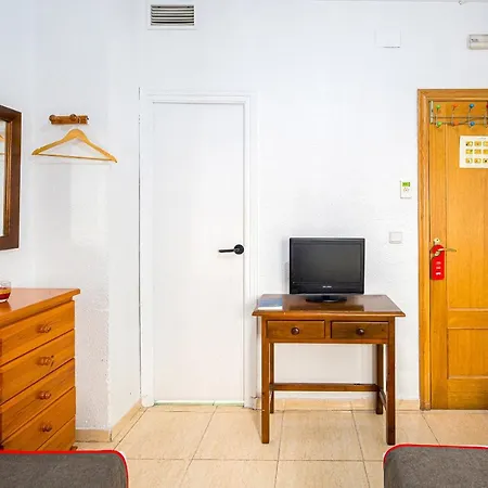 Ayuntamiento Hostal Alicante